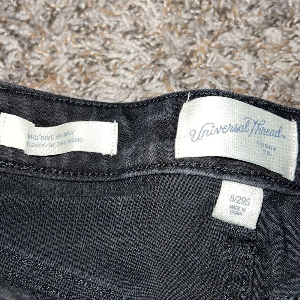 Universal Thread mid rise black skinny jeans - Image 3