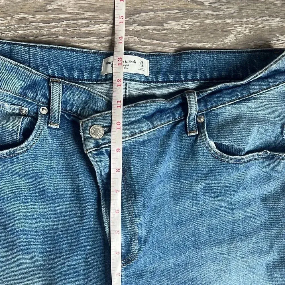 Abercrombie & Fitch 90s Straight Ultra High Rise Criss Cross Jeans - Image 8
