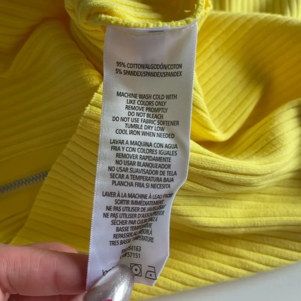 Calvin Klein Yellow Zip Up Mock Neck Top Size M - Image 6