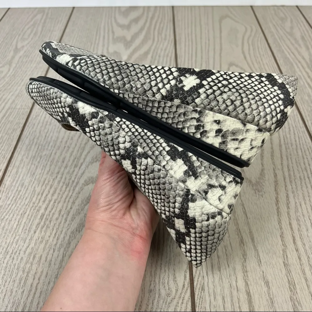 Easy Spirit Abelle Leather Almond Toe Low Wedges 6.5M Black & White Snake Python - Image 6