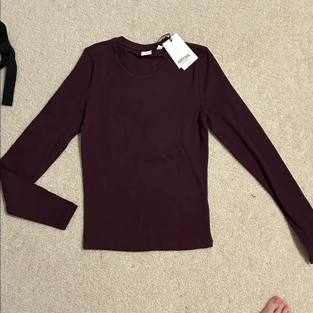 Aritzia  HomeStretch Rib Backbeat Longsleeve - Image 5