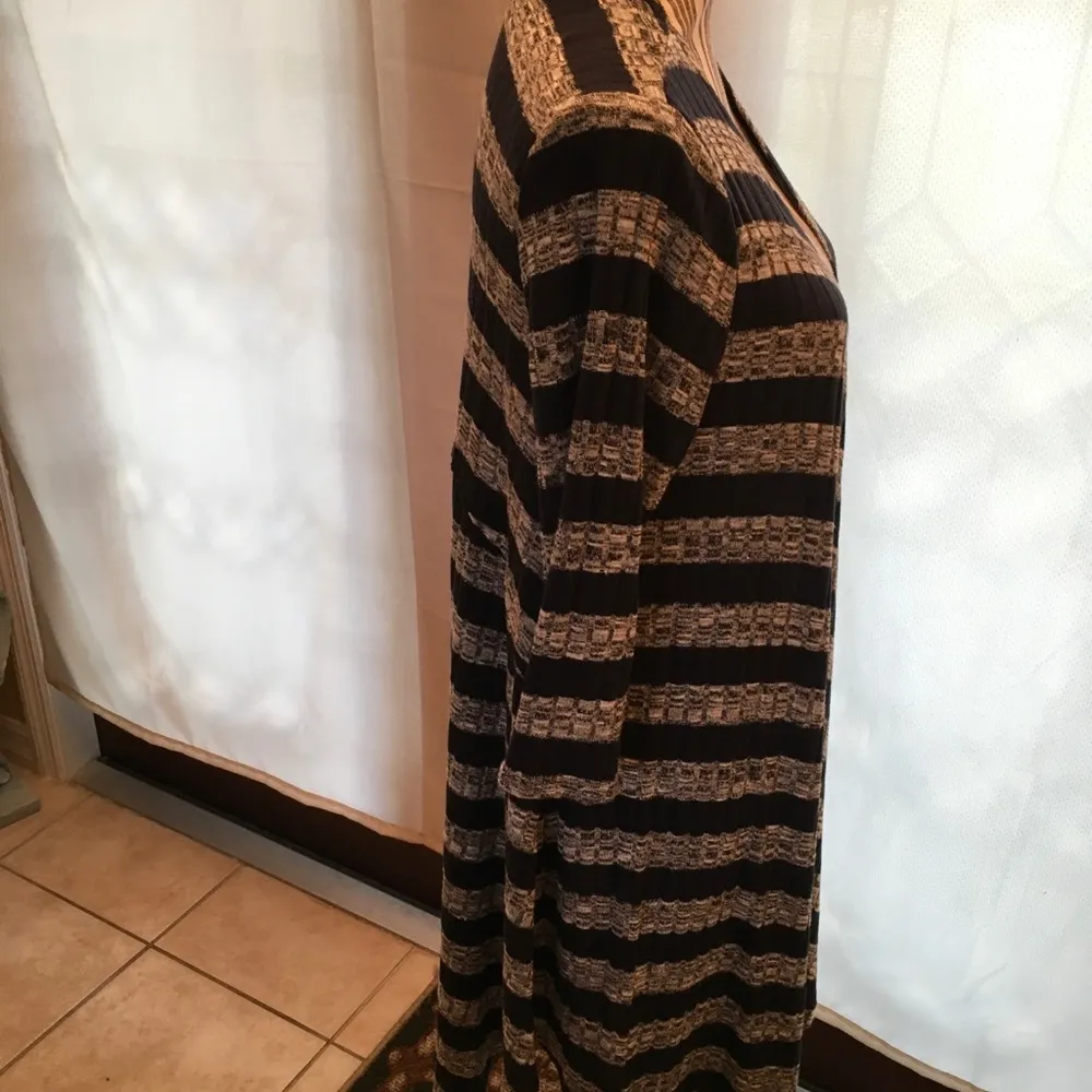 Relativity Navy Blue long Cardigan 3/4 sleeves - Image 4