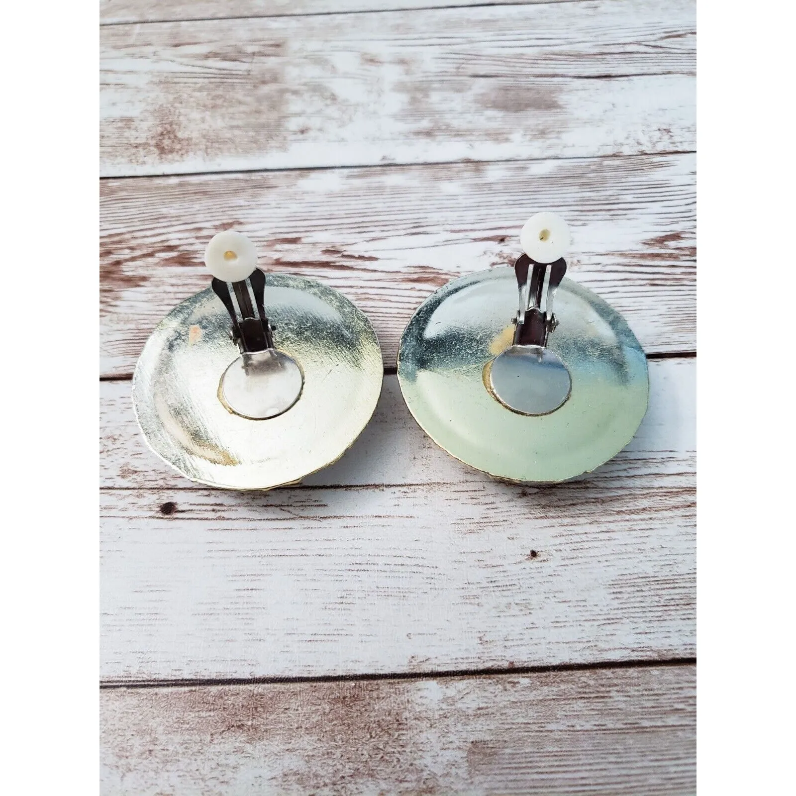 Vintage Clip On Earrings Extra Large White with Fancy Gold Tone Halo - Image 4