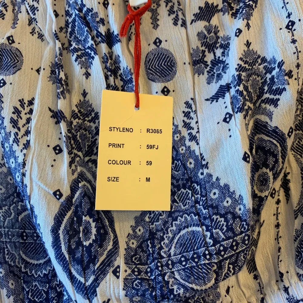 Raga Andrea off the shoulder top in M, NWT - Image 8