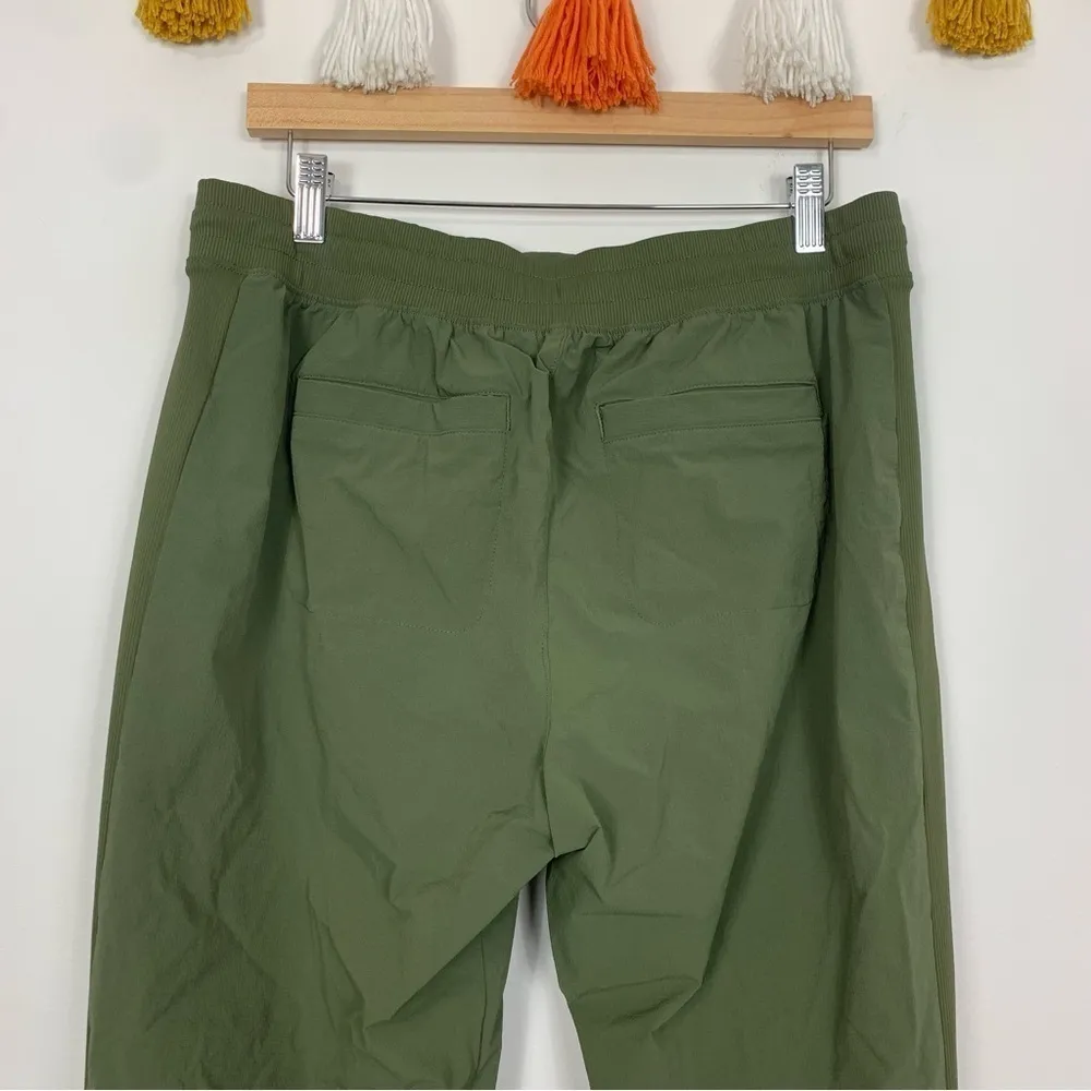 Gap Fit Army Jacket Green Joggers Size Medium - Image 6