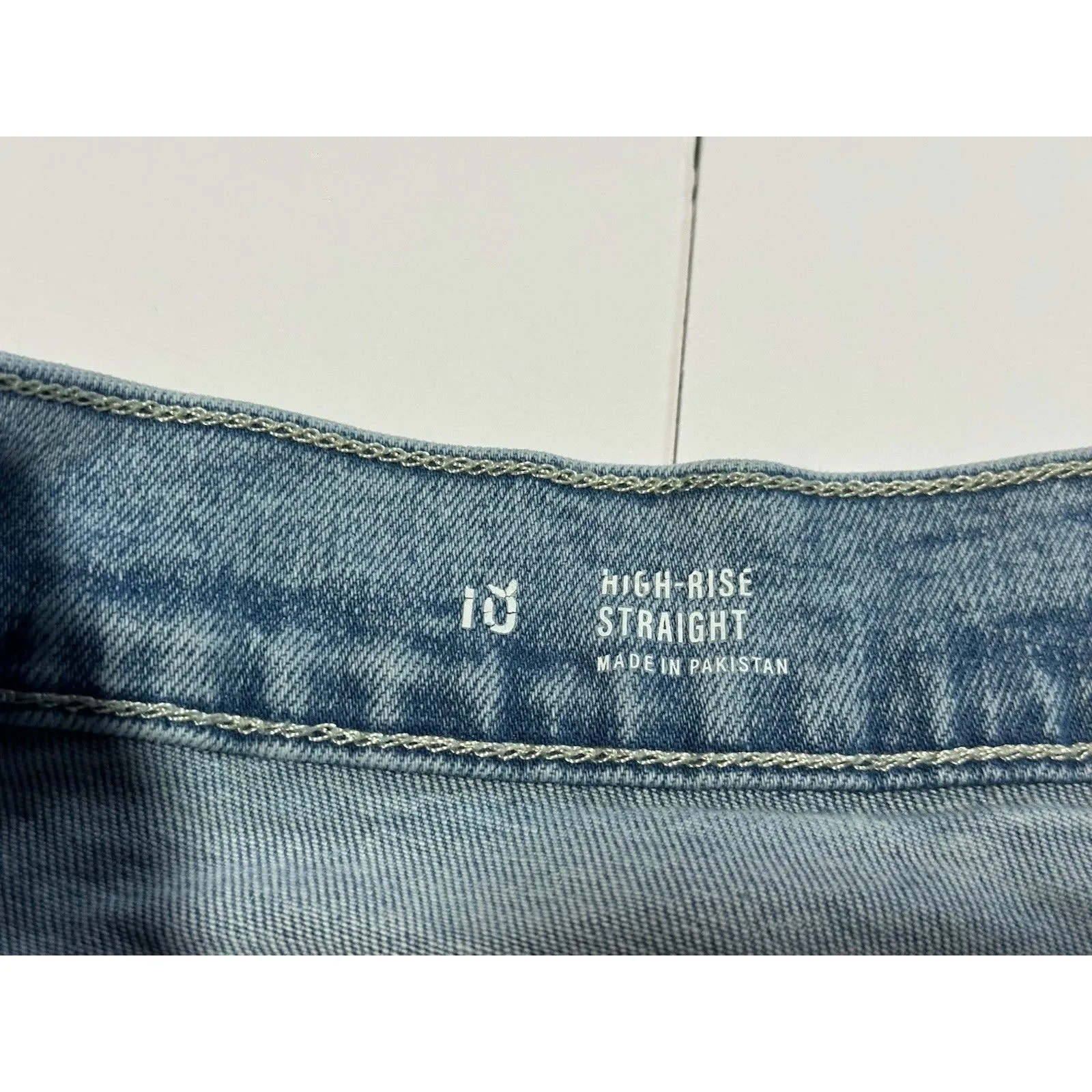 a.n.a High-Rise Straight Leg Distressed Jeans, Women's Size 18 - Image 5