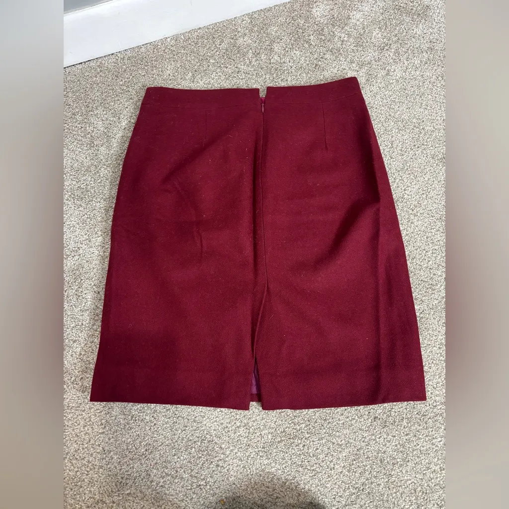 J. Crew Factory The Pencil Skirt Womens Size 2
Burgundy Double Serge Wool Blend Red - Image 5
