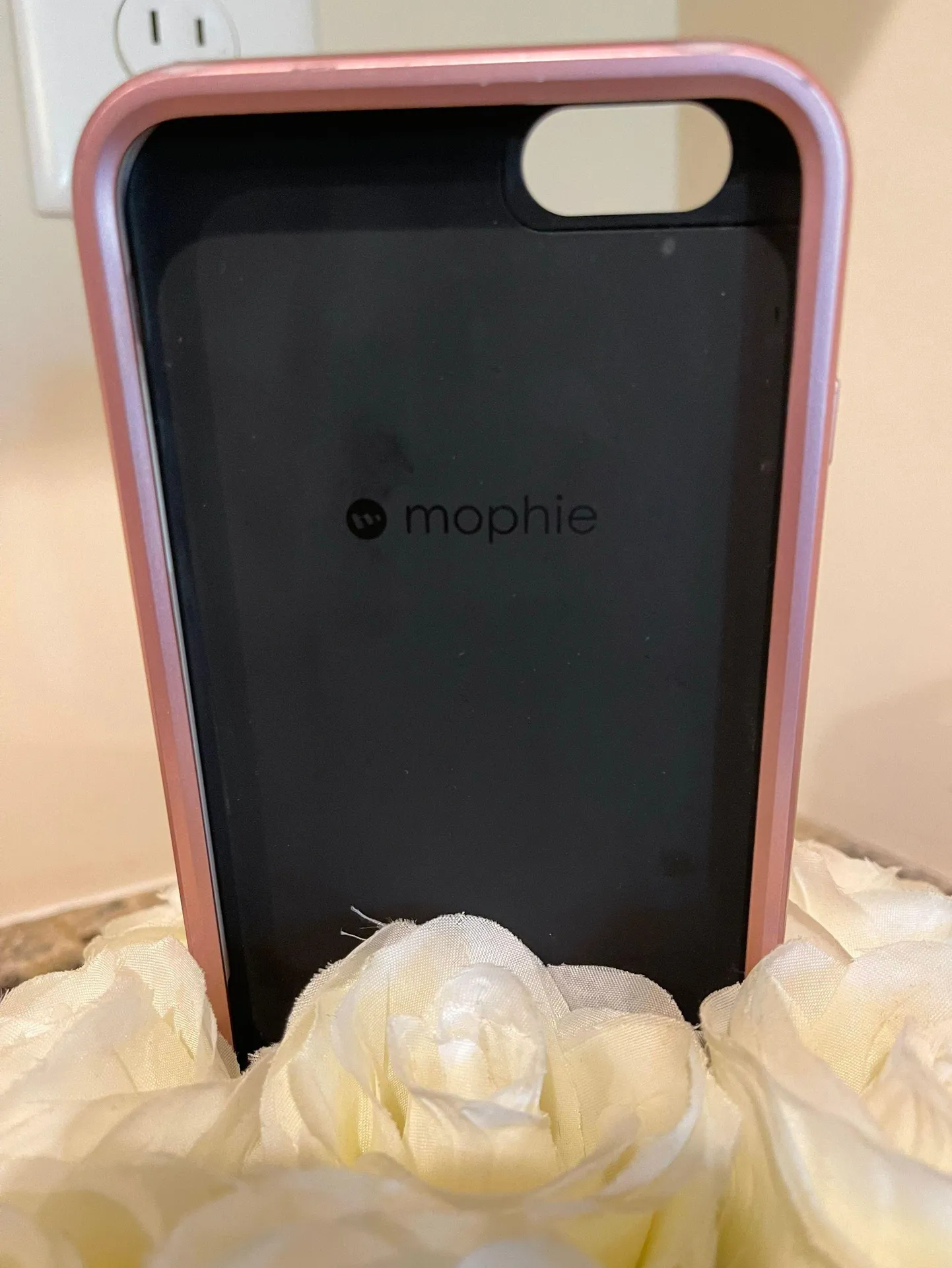 Wireless Charger Pack Case for iPhone 6 Plus Pink - Image 3