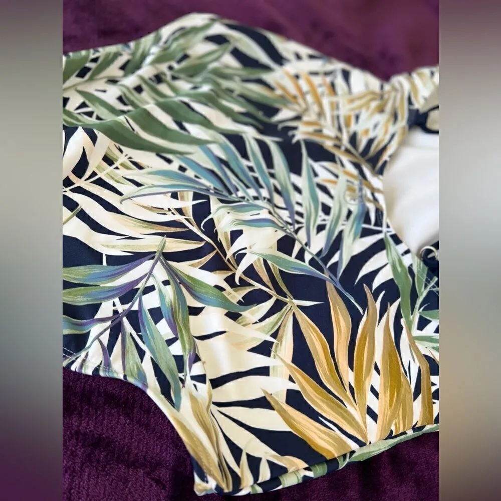 HURLEY NWOT TROPICAL SWIMSUIT SIZE LARGE - Image 2