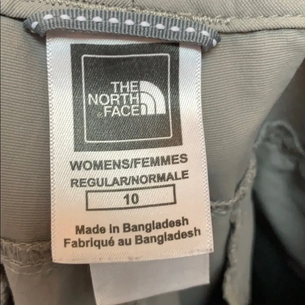 The North Face Gray  Zip Off Pants/ Shorts size 10 - Image 3