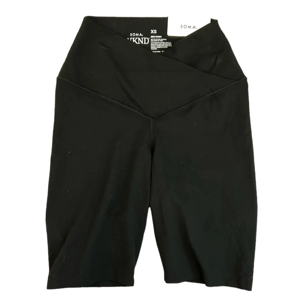 NWT Soma WKND 24/7 Crossover Waist Bike Shorts | Black | XS - Image 4