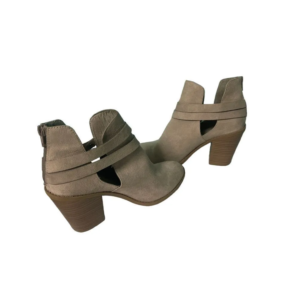 Stylish Taupe Suede Ankle Boots with Strap‎ Detail and Chunky Heel 9 1/2 S - Image 5