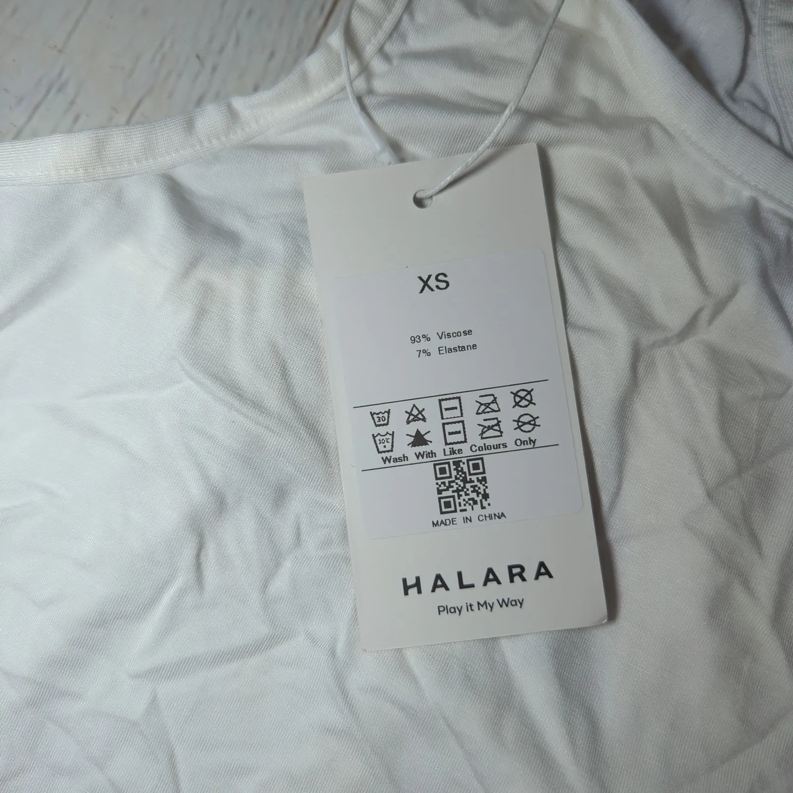 Halara White‎ Viscose Elastane Tank Top Athletic Racerback Twist Back XS - Image 6