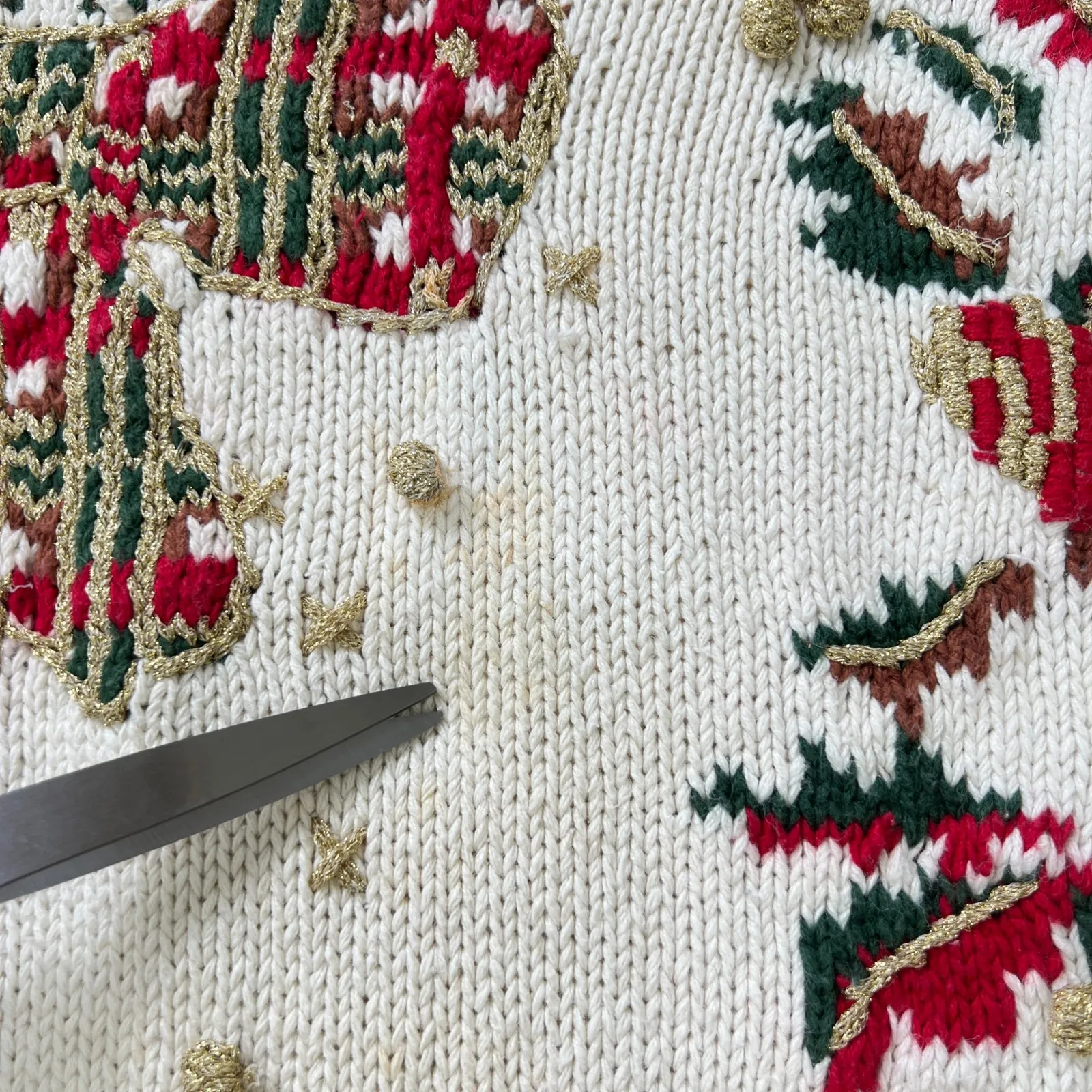 Vtg. 80s Curio‎ & Company Hand Knit Christmas Sweater Bow Garland Metallic Ramie Red - Image 6