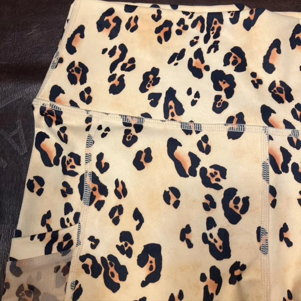 Fabletics Pump Two Piece Set Desert Leopard Womens Small New Active Athleisure - Image 5