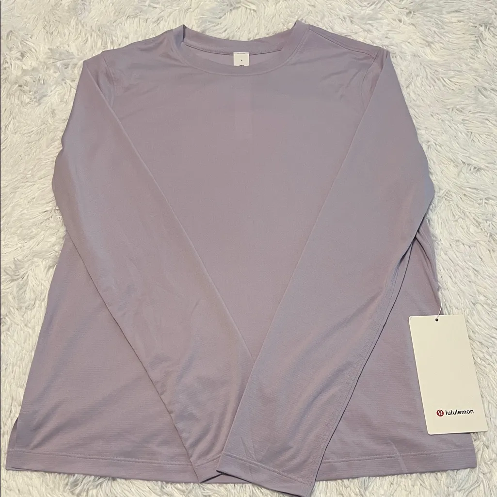 Lululemon Ultralight Hip-Length Long-Sleeve Shirt  Size 4 - Image 2