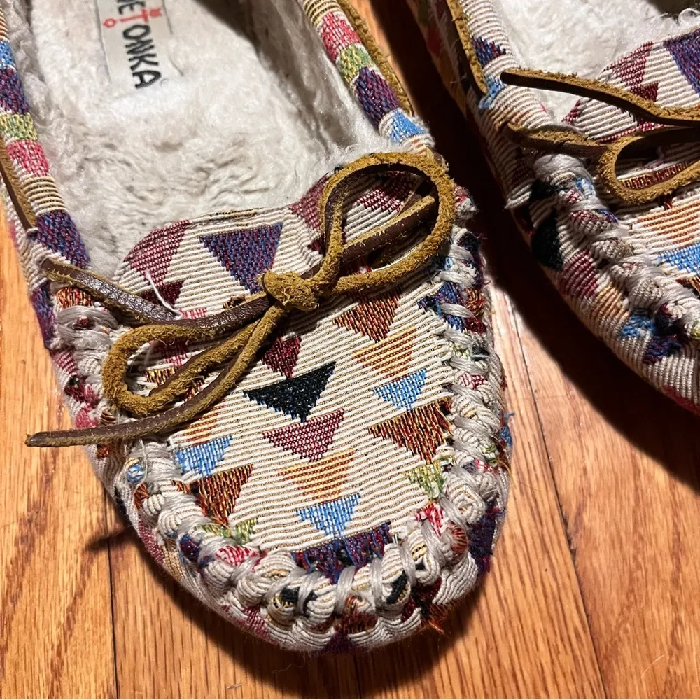 Minnetonka Lodge Trapper Slipper - Image 2