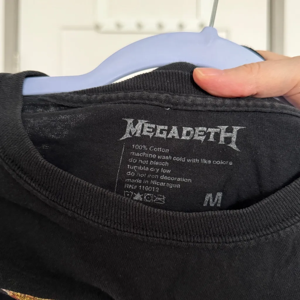 Black Megadeth Graphic Crop Top Size M - Image 2