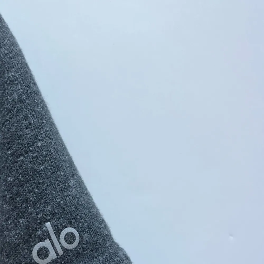 ALO Yoga Eternal Hoodie Anthracite Heather -Size Small - Image 8