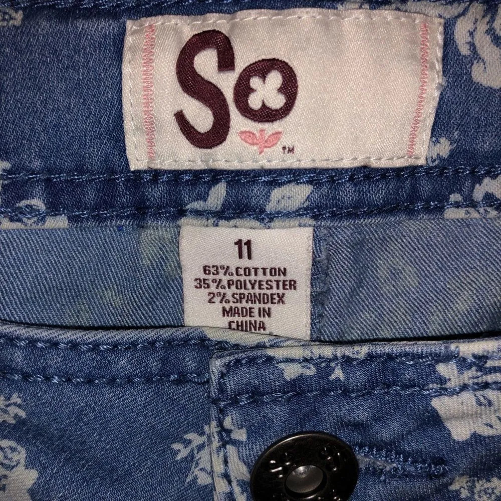 Nwot! So brand blue floral stretchy pants - Image 4