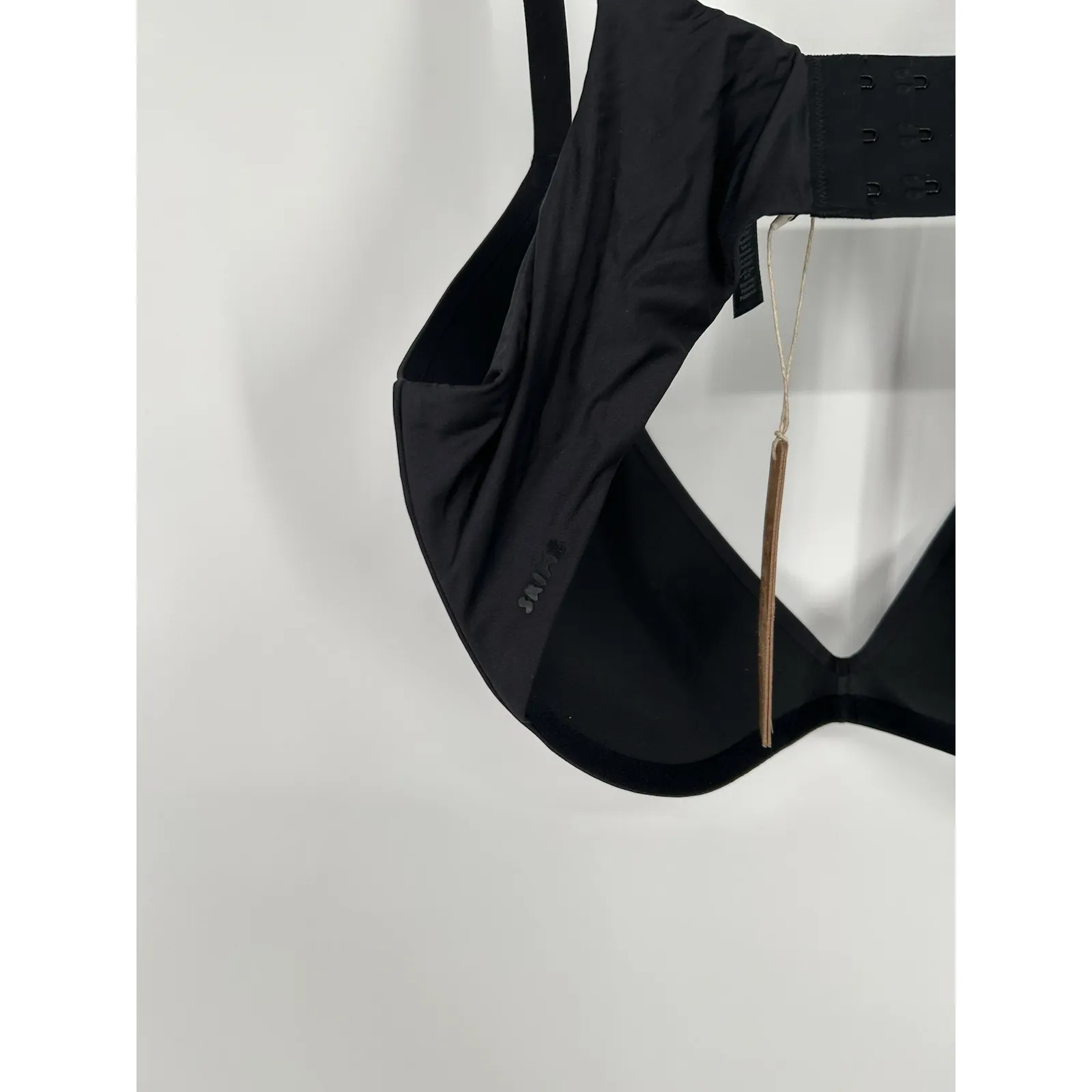 Skims Wireless Form Super Push Up Bra Onyx‎ Wireless Padded Black Size 40C - Image 6