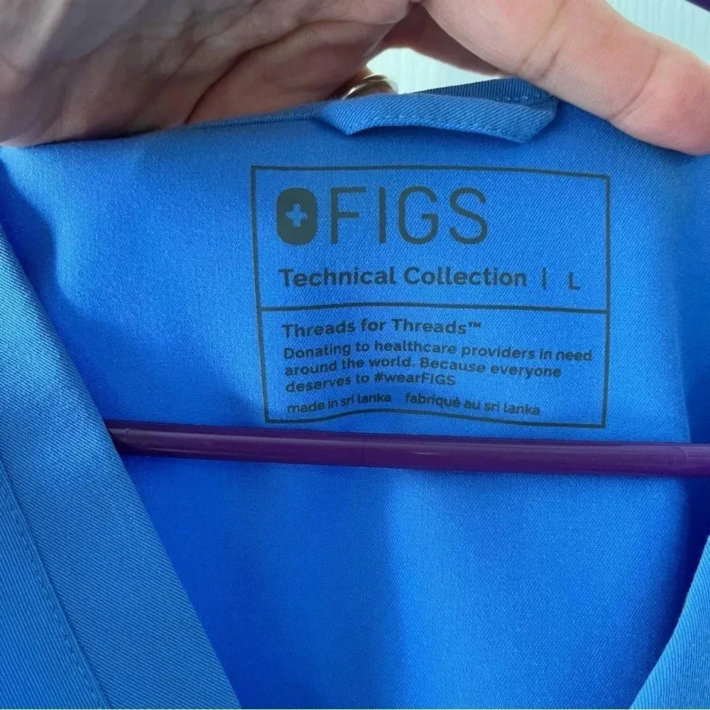 Figs Womens Lg Scrub Top Blue / Aqua Technical Collection - Image 2