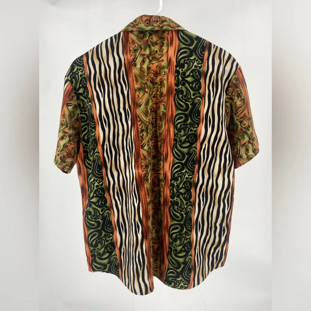 Teddi short sleeve button down,‎ multiprint, animal print, vintage Size undefined - Image 3