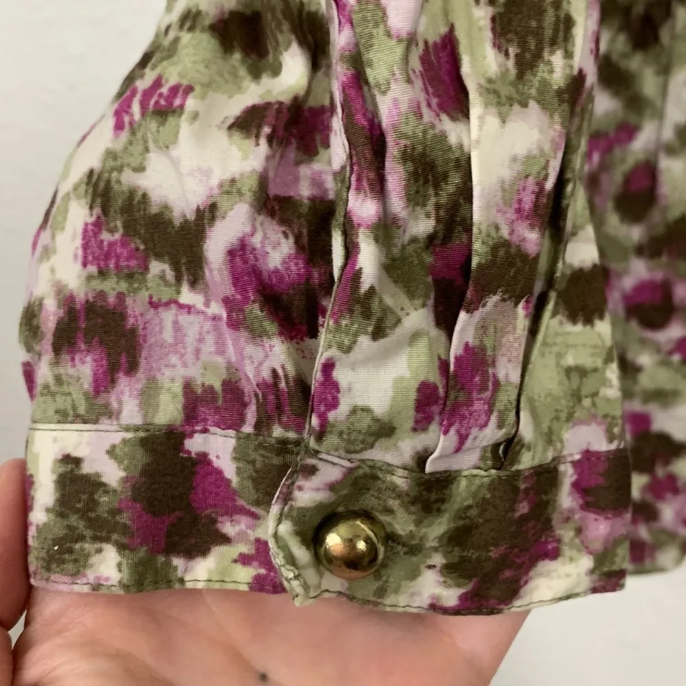 Charter Club Pink Green Abstract Watercolor Floral Button Down Shirt Size 14 - Image 5