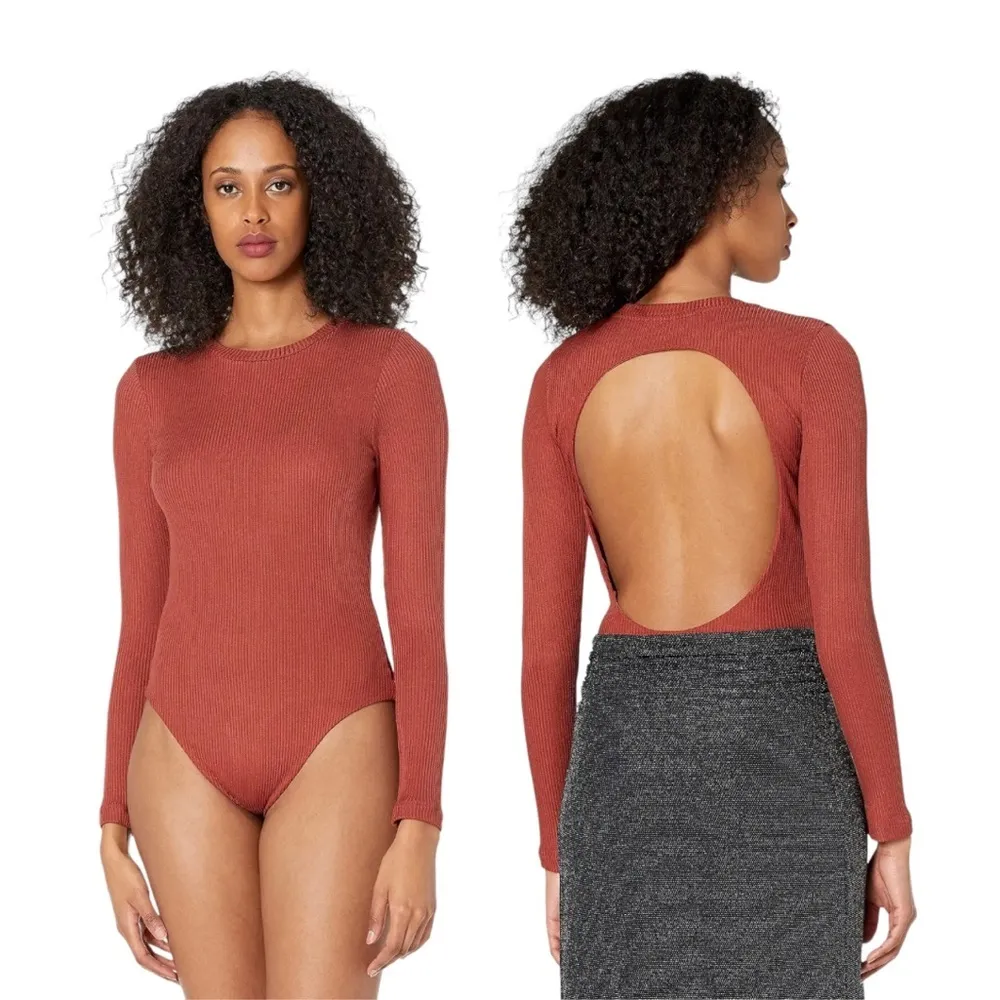 NWT All Saints Molly Long Sleeve Ribbed Open Back Bodysuit in Wild Berry Red - Image 14