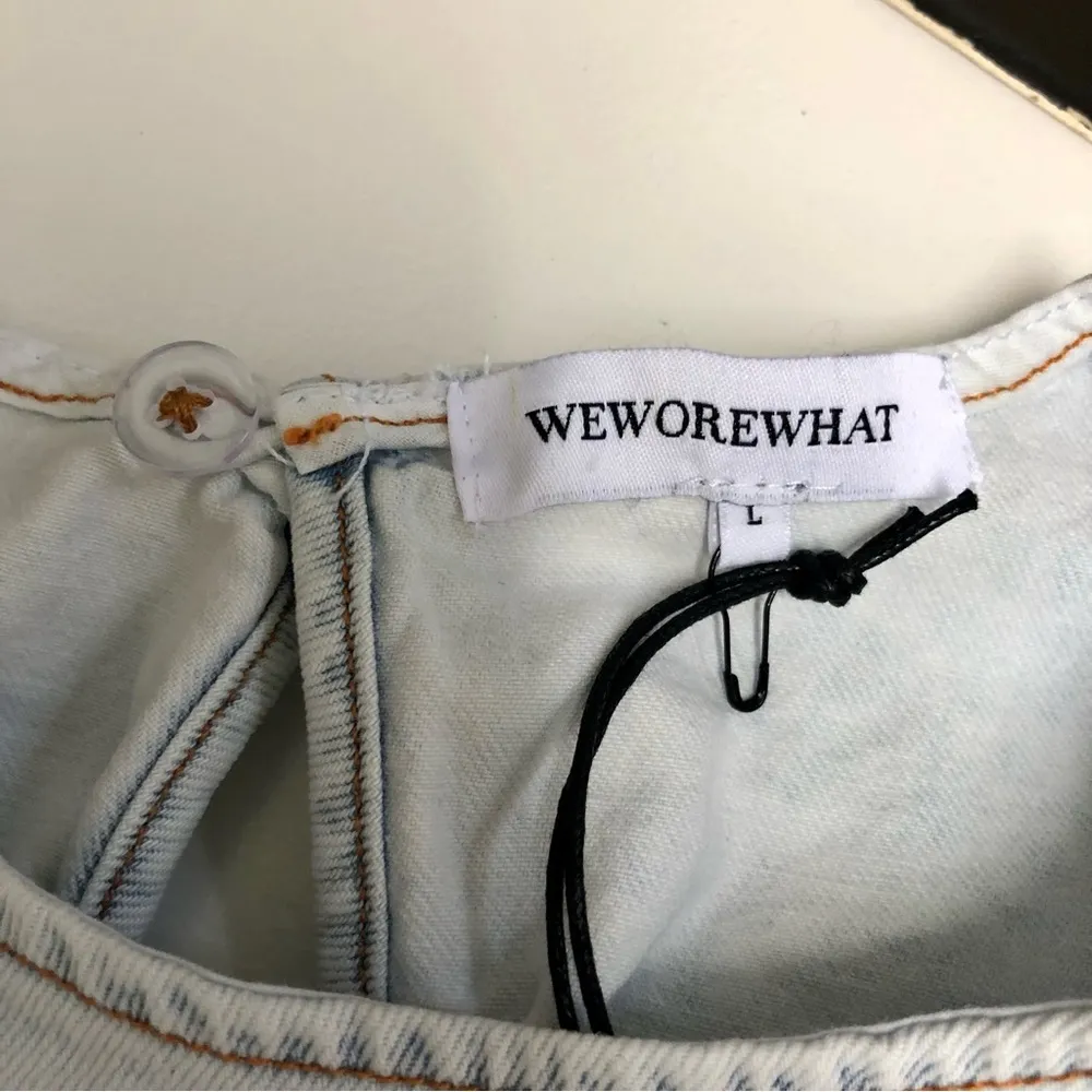 NWT WeWoreWhat Crop Top Comfort Denim Super Light Stone Wash Ruffle Sleeves sz L - Image 13