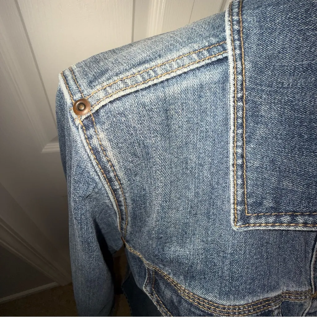 Christopher & Banks Women’s Blue Denim‎ Stretch Button front Jean Jacket Medium - Image 6