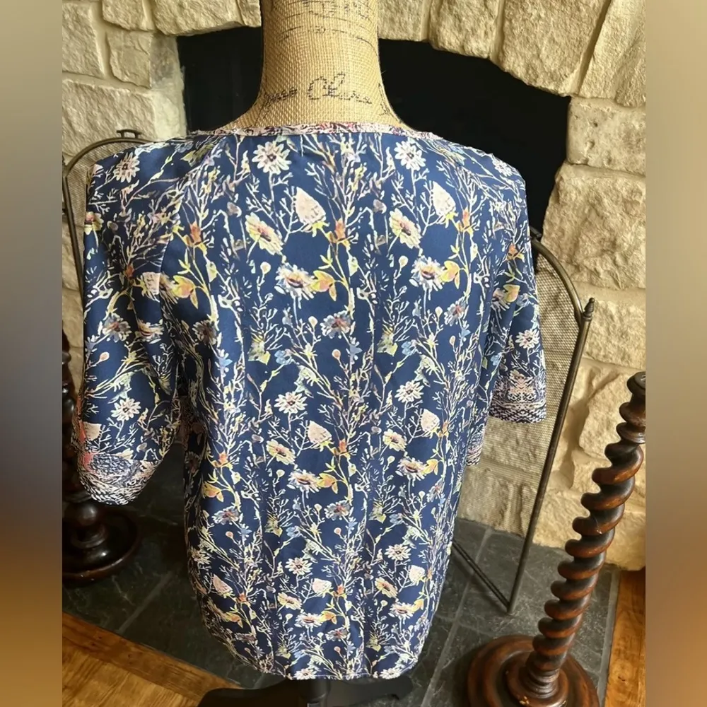 Cozy Casual C.O.Z.Y. Wildflower Print Patchwork Blouse for Size M - Image 5