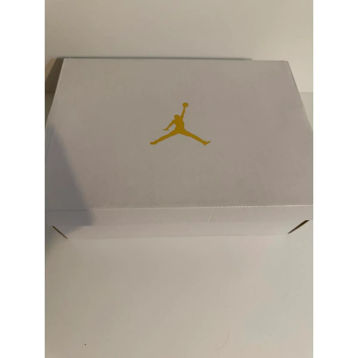 Jordan 1 Mid Action Grape Purple White Women’s 9 BQ6472-504 – Great Condition - Image 3