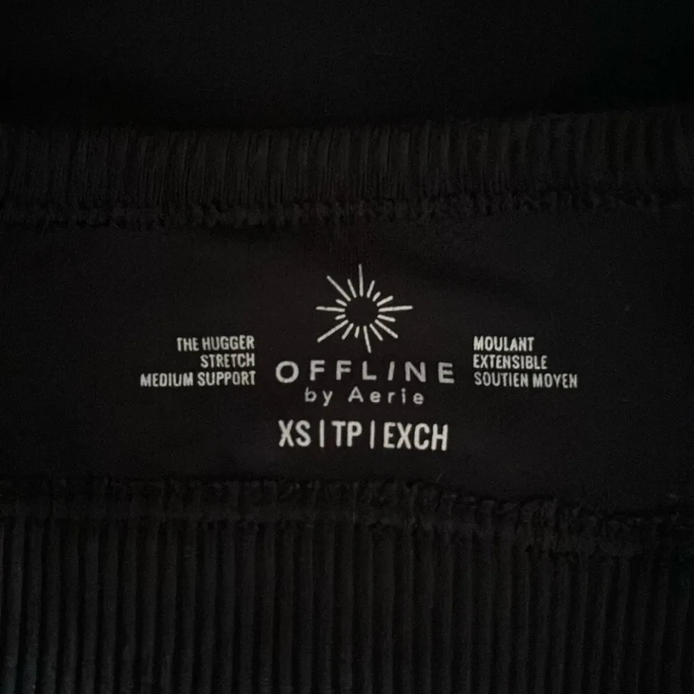 Aerie the hugger black sports bra size xs - Image 3