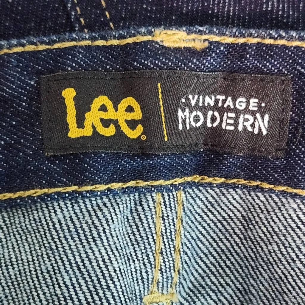 Lee High-Rise Dark Wash Straight Leg Jeans NWOT Size 29 Lee Dark Wash Denim - Image 6