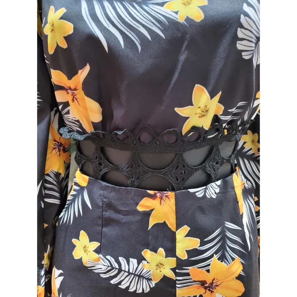 ChicMe Womens Black Floral Off the Shoulder Casual 1 Piece Romper Size Small - Image 3