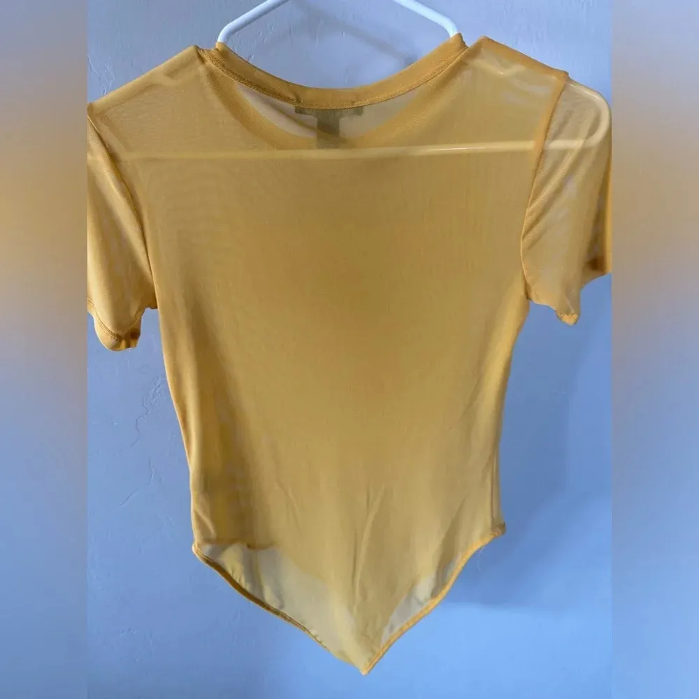 Forever 21 sheer mustard yellow bodysuit size M - Image 4