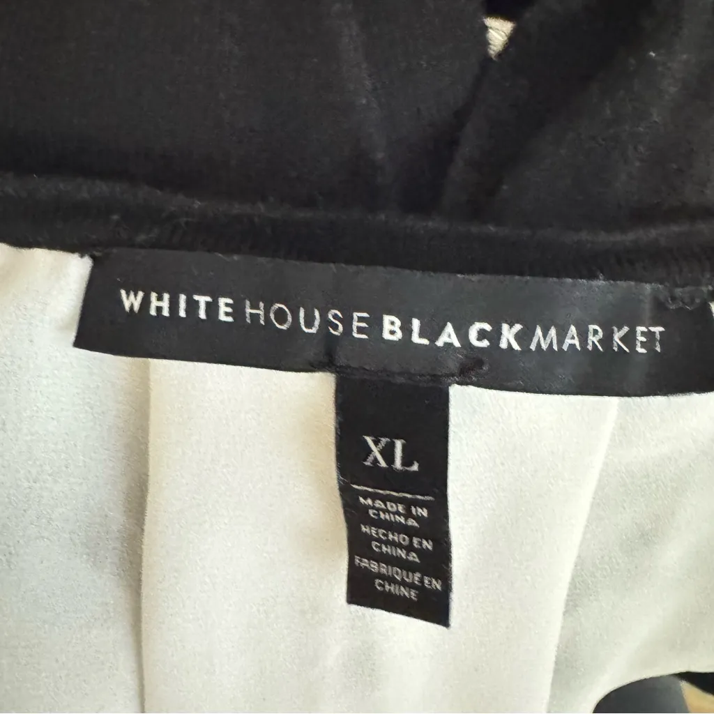 WHBM White House Black Market Black Sweater with Cream Floral Lace Back & Hem - Image 8