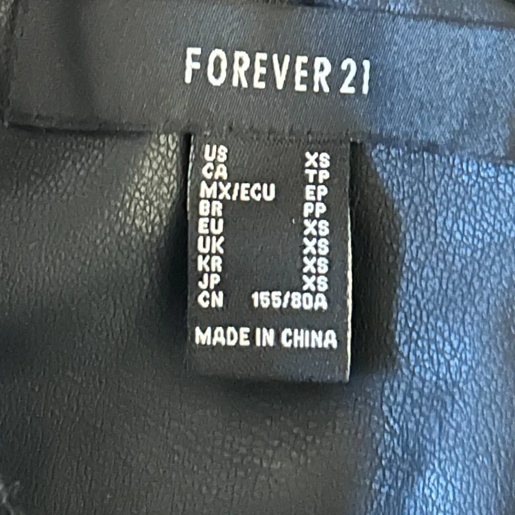 Vegan Leather Puff Sleeve Moto Jacket Forever 21 Women's Size XS Biker Like New - Image 3