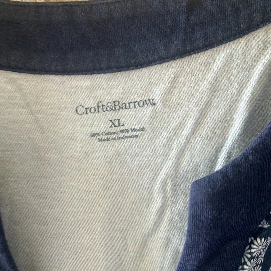 FINAL MARKDOWN Croft & Barrow Women's Blue Floral Top xl - Image 3