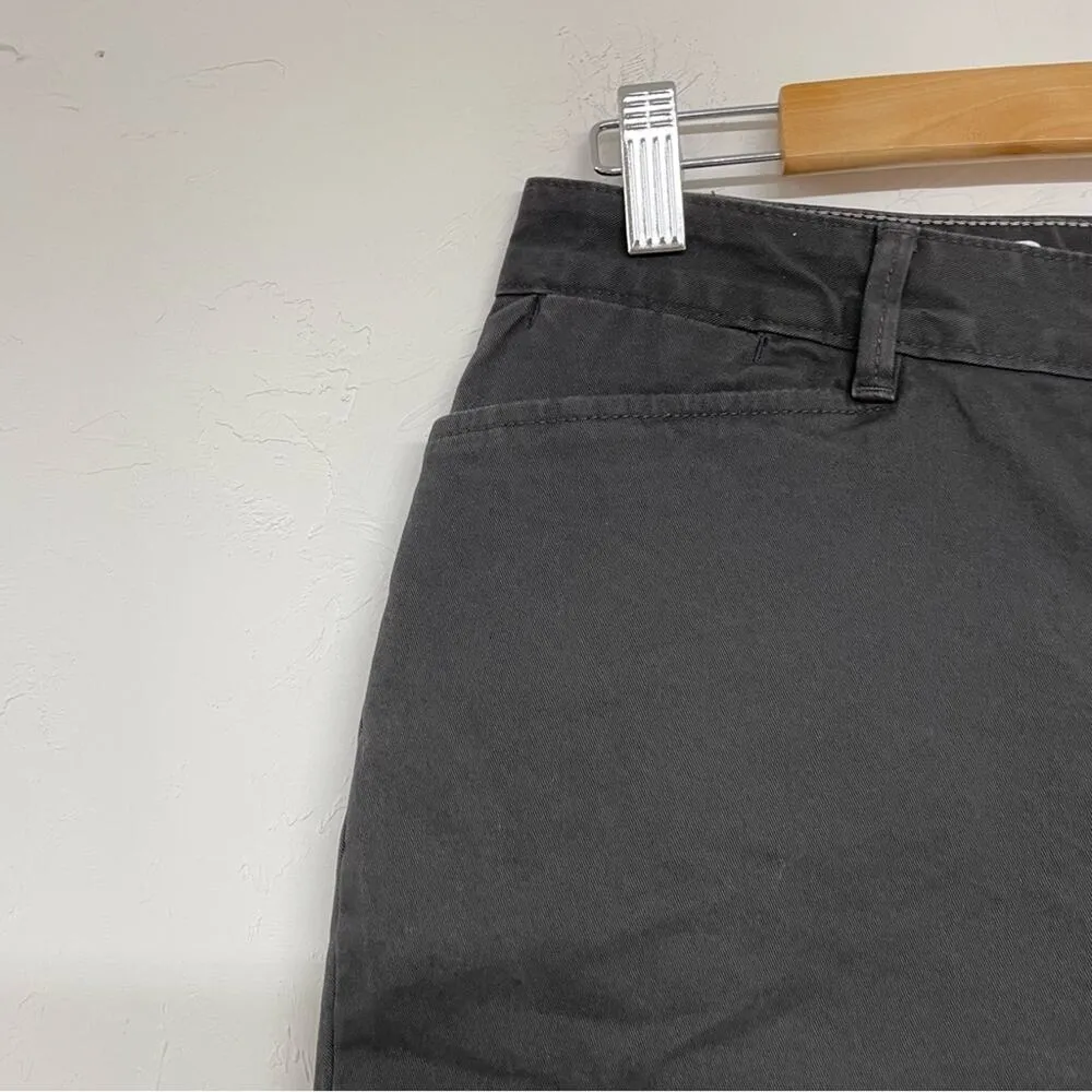 Eddie Bauer Grey Flat Front Chino Shorts Curvy Womens 6 Hiking Gorpcore Casual - Image 3