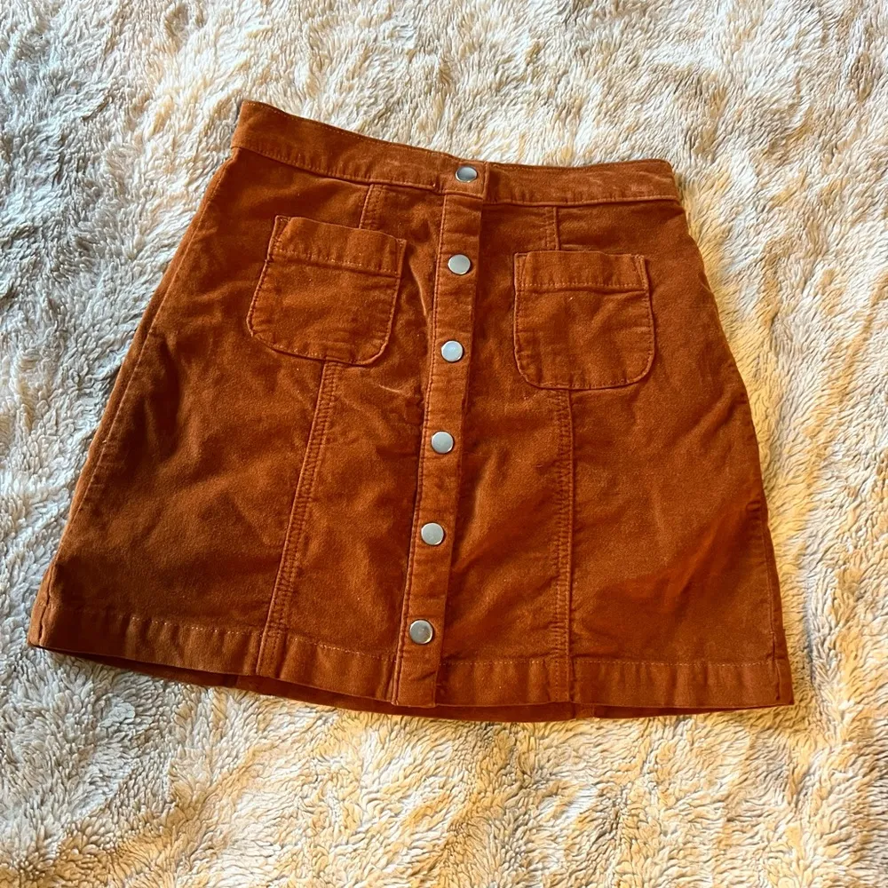 Button Down Mini Skirt - Image 2