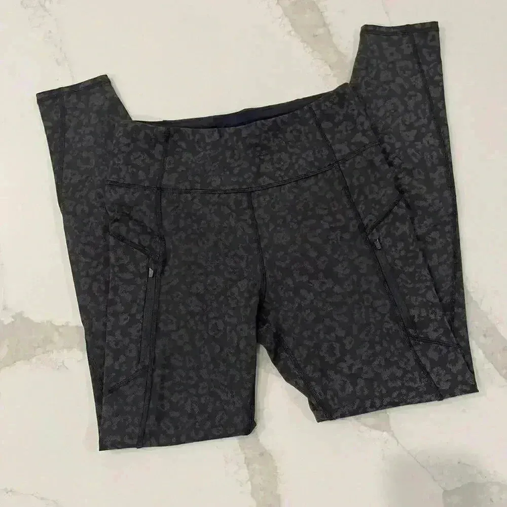 Athleta Rainier Reflective Leopard Activewear Tight Legging Womens Small Workout - Image 2