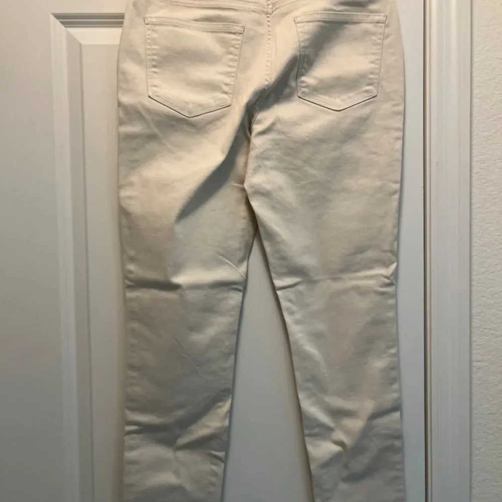 St. Johns Bay Skinny Jeans - Cream Color - Size 6 - Image 4