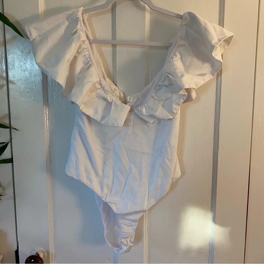 ZARA  White Ruffled Bodysuit - Image 2