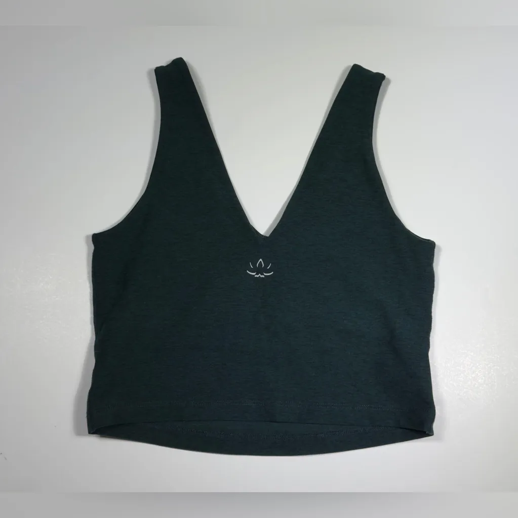 Beyond Yoga Forest Green V-Neck Top 💚 - Image 2