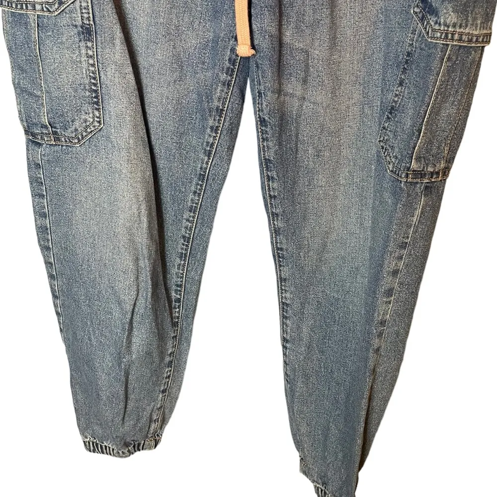 American Eagle Women’s Sz Small High Waisted Denim Joggers Cargo Pockets - Image 4