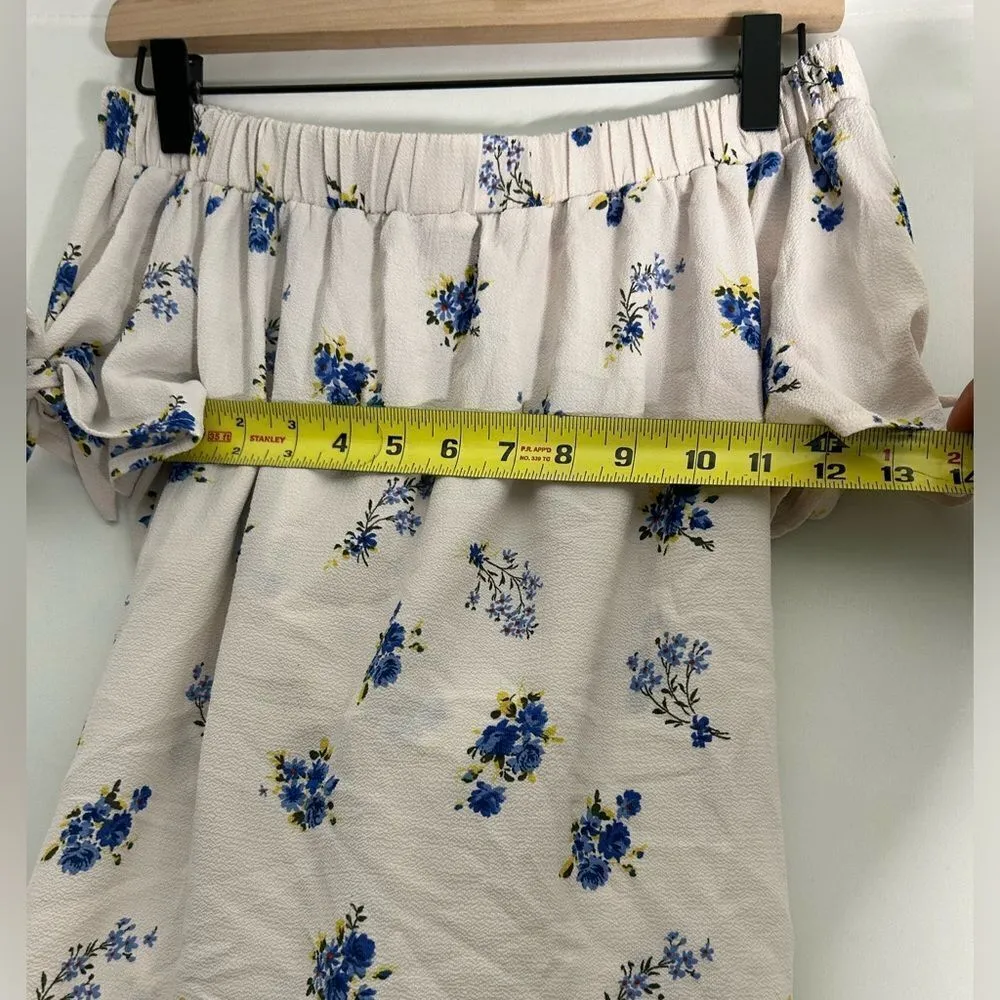 T•I•M•I•N•G Off the shoulder shirt size s - Image 4