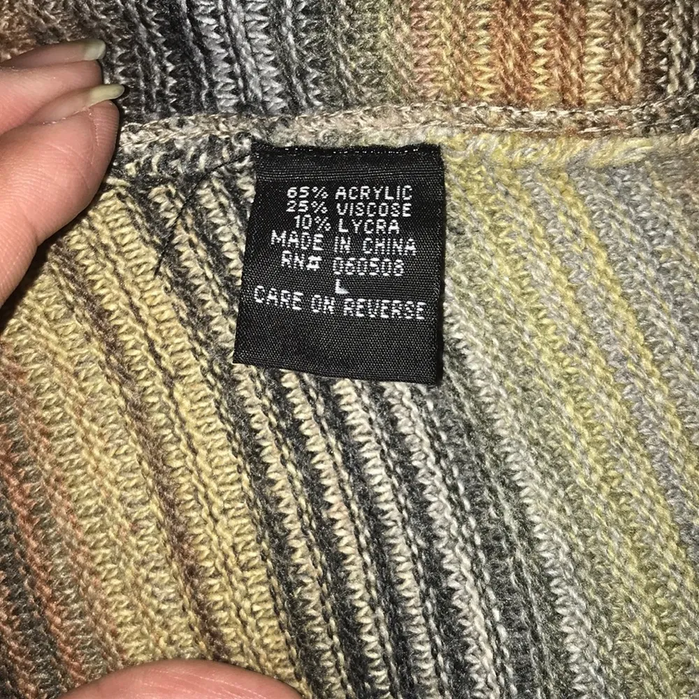 Angie  Large Cozy Sweater Large Gently Used Once - Image 5