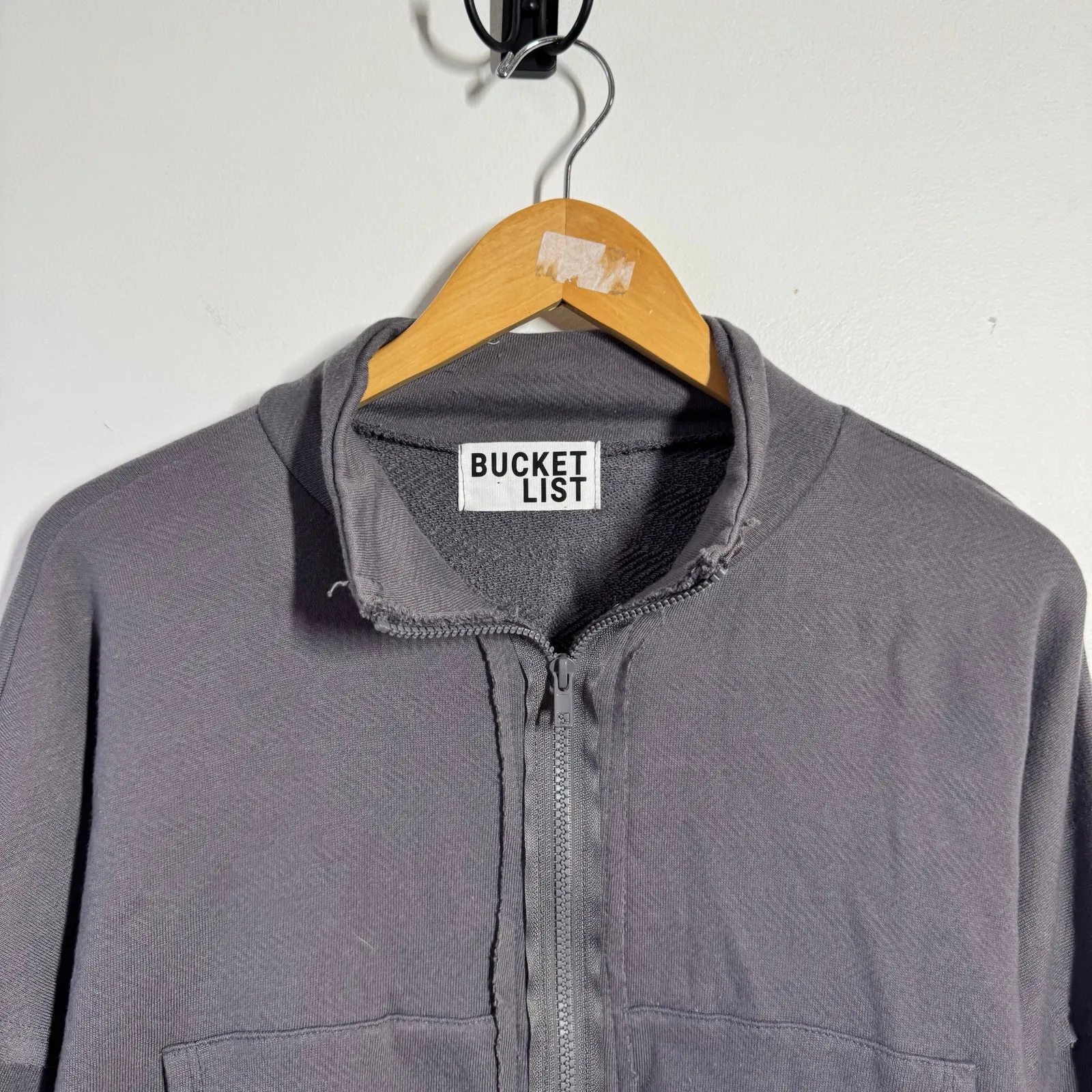 BUCKETLIST Ridley Cropped Zip Up Sweatshirt Women M Charcoal Gray Relaxed Casual Size M - Image 3